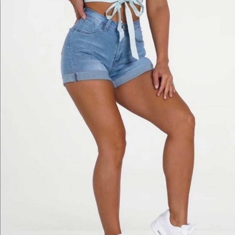 Nvgtn Navi shorts